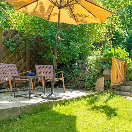 - Διαμέρισμα *